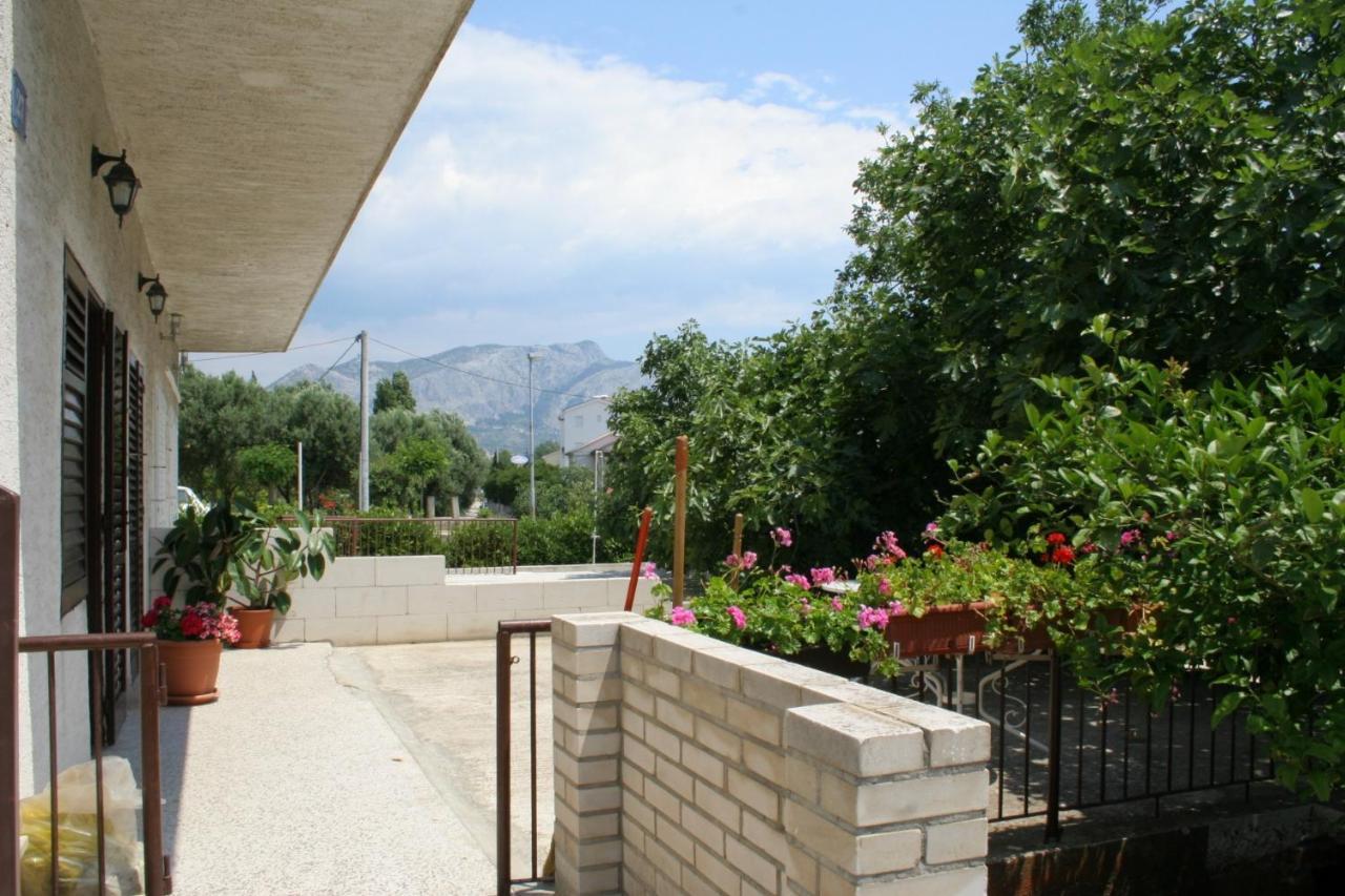 Apartments By The Sea Duce, Omis - 2731 Dugi Rat Eksteriør bilde