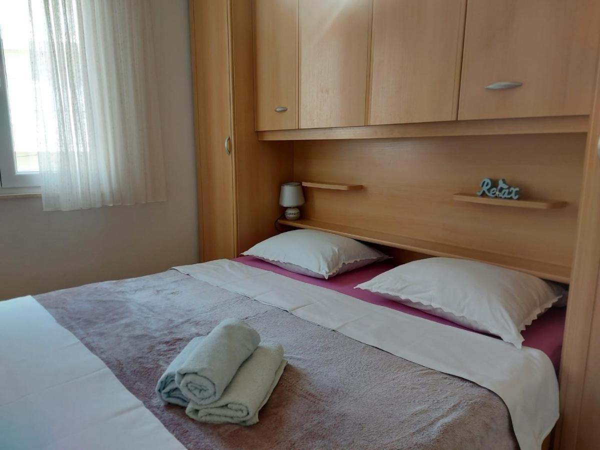 Apartments By The Sea Duce, Omis - 2731 Dugi Rat Eksteriør bilde